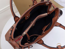 Premium Women's Crossbody Bag - Luxury Designer Fashion Accessory - NM5563