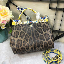 Premium Women's Crossbody Bag - Luxury Designer Fashion Accessory - NM7190