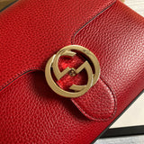 Back view of polished modern women's handbag – women's luxury accessory