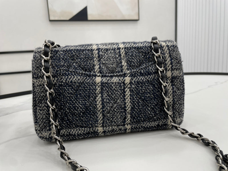 Zivas Charm Modern Minimalist Look Designer Handbag (Signature Shape & Finish) – Lifestyle Shot