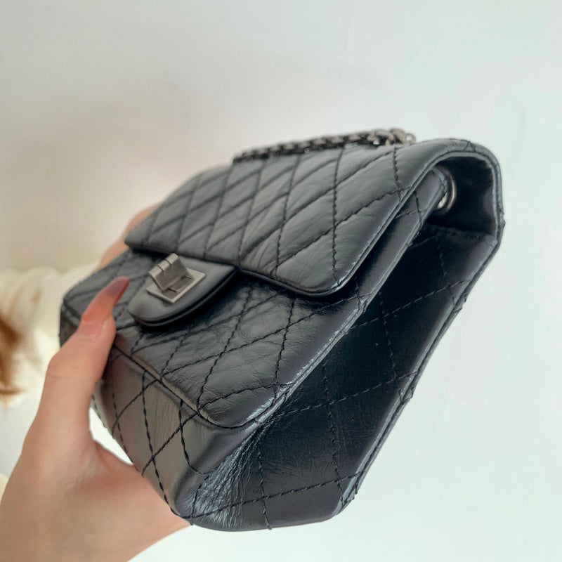  women's handbag, mid design, view 2