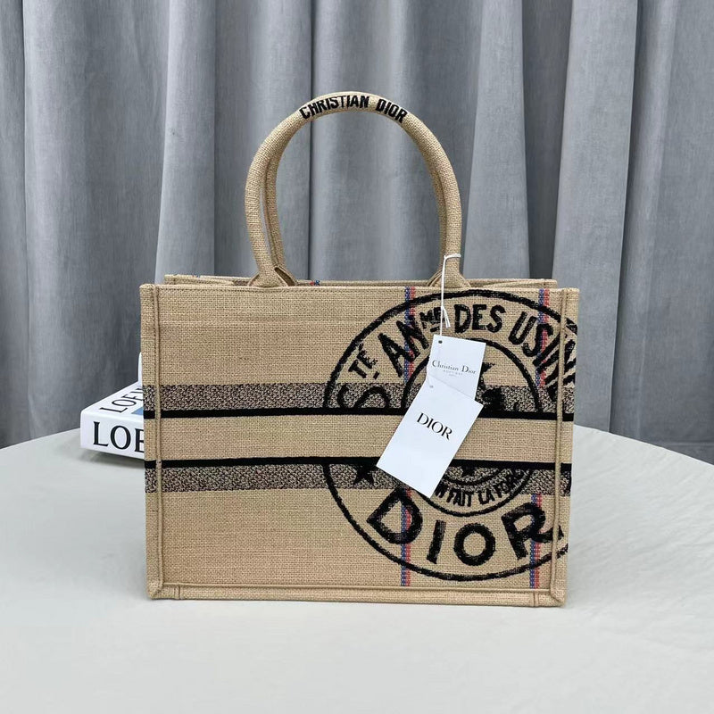 Front view of chic sleek women's handbag – women's statement bag