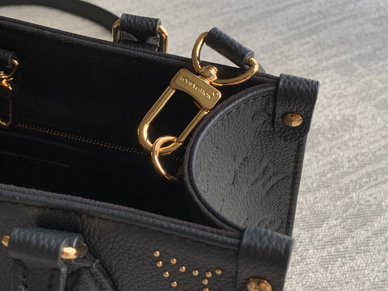  handbag interior and compartment view