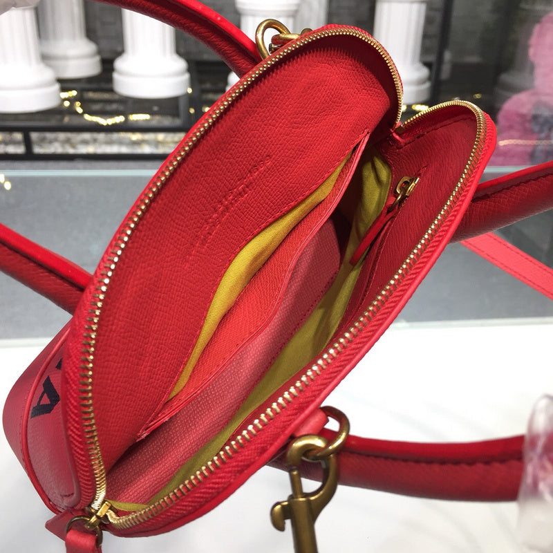 Bold Premium PU Leather Handbag - Versatile Everyday Design | Women's Luxury Handbag #886 - texture close-up (image 9) of designer-inspired handbag