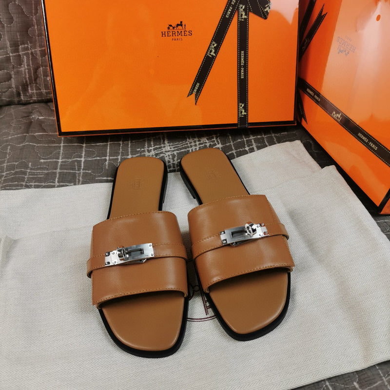Hermes sandals Style 159 - close-up of premium leather craftsmanship