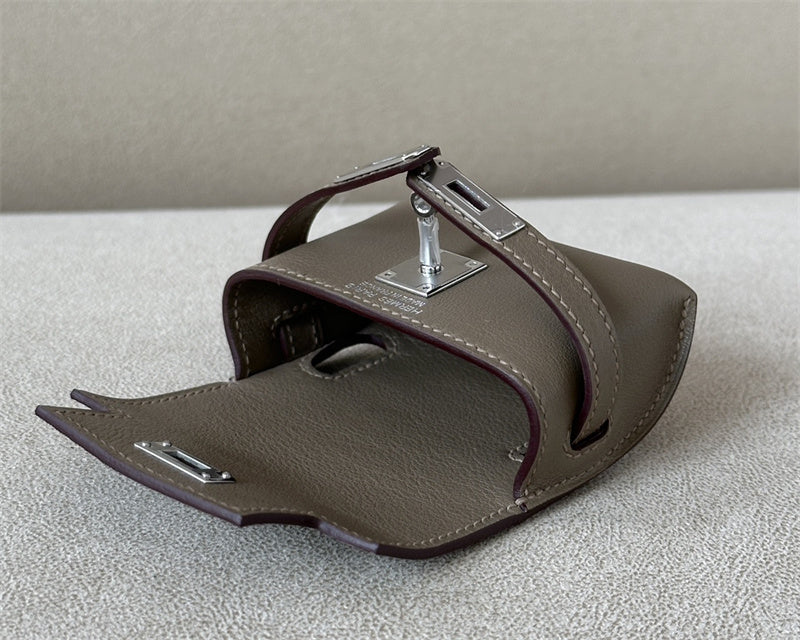 Effortless bag shown from front angle