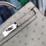  Elegant top-handle bag front view 7