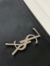 Designer Iconic Shoulder Bag - Luxury Women's Premium Fashion - NM3324