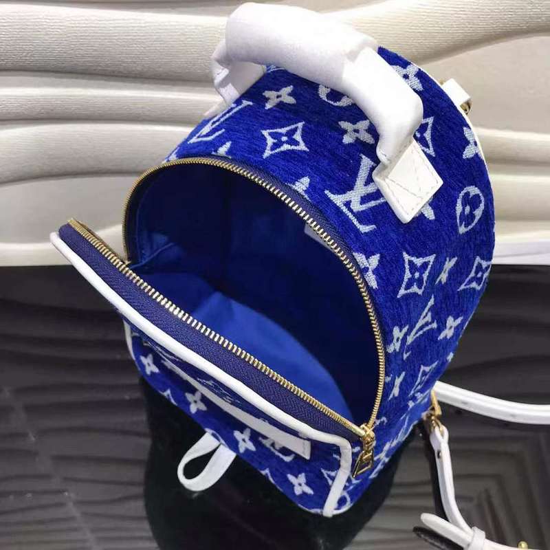Back view of elevated everyday-luxe women's handbag – women's designer-style accessory