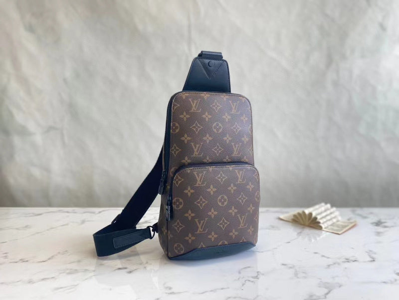 Side profile of premium everyday-luxe women's handbag – women's luxury handbag