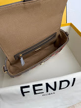 Chic Designer Tote Handbag - Luxury Premium Women's Fashion Bag - NM7647