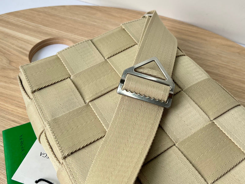 Refined Premium PU Leather Handbag - Understated Luxury Look | Women's Everyday Carry Handbag #1606 - hardware and detail close-up (image 5) of designer-inspired handbag
