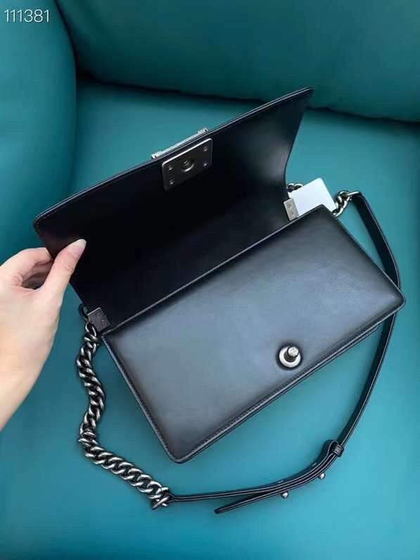  women's handbag, mid design, view 7