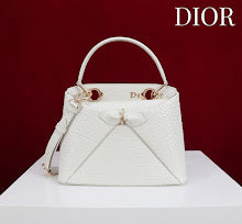 Chic Women's Satchel Handbag - Luxury Premium Designer Style - NM7638