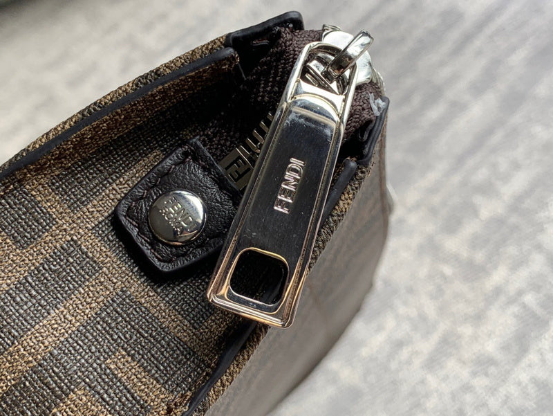 Ziva's Charm handbag – close-up view (27cm*18.5cm*5cm)