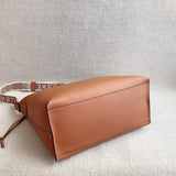 Ziva's Charm handbag – detail view (33cm*30cm*16cm)