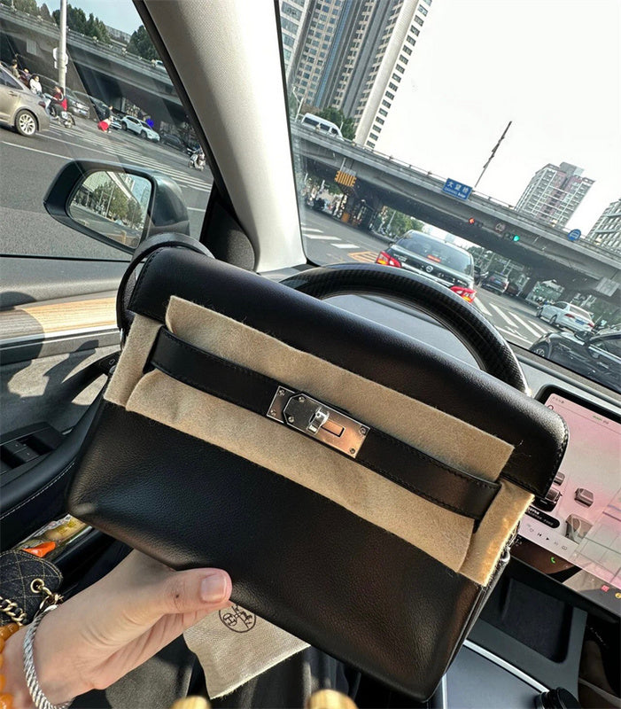  crossbody bag interior and compartment view