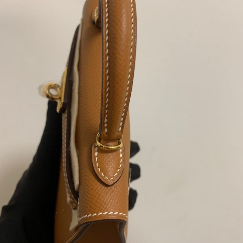 Side view of smart structured handbag