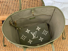 Premium Leather Crossbody Bag - Elegant Women's Designer Handbag - NM4522