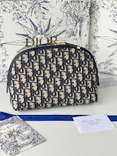 Luxury Monogram Shoulder Bag - Women's Elegant Designer Fashion - NM7356