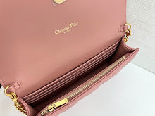Premium Women's Shoulder Bag - Designer Luxury Fashion Accessory - NM7391