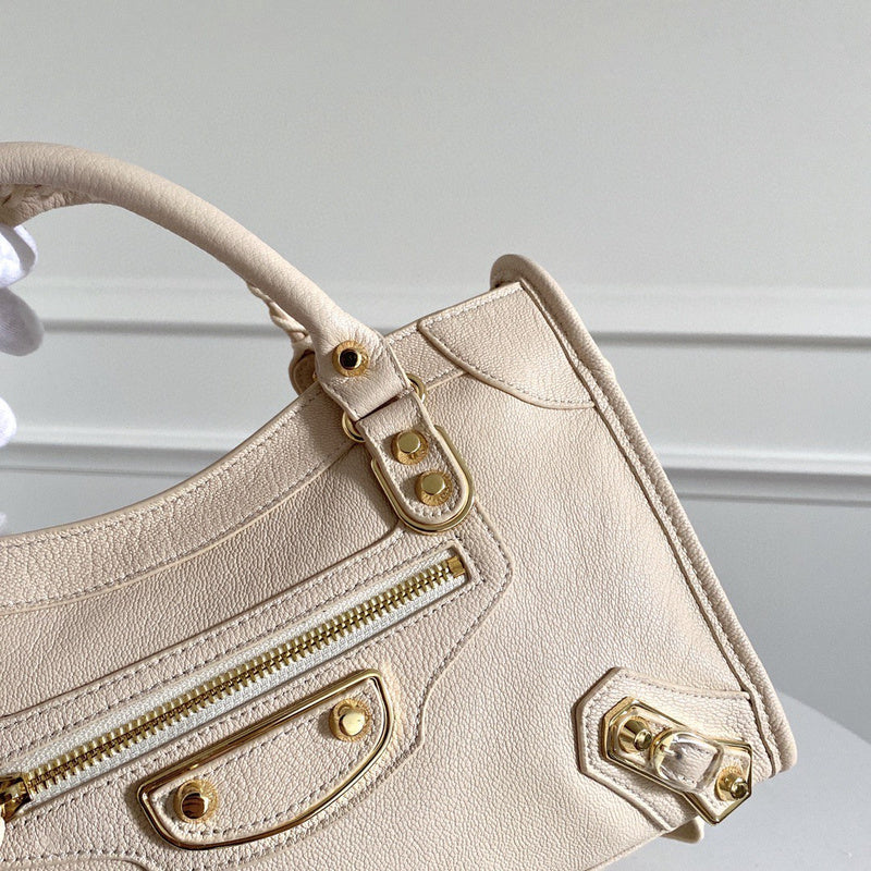 Zivas Charm Sleek Silhouette Statement Handbag (Premium Everyday Carry) – Back View