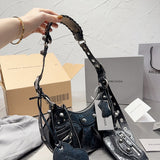 Ziva's Charm handbag – front view (one versatile size)