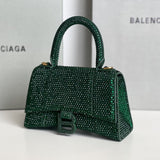 Zivas Charm Modern Edge Statement Handbag (Statement-Ready Design) – Detail View