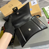 Close-up detail of signature everyday-luxe women's handbag – women's everyday handbag