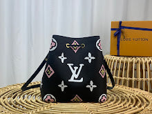 Premium Signature Crossbody - Chic Women's Luxury Designer Bag - NM4485