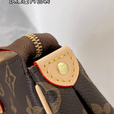  crossbody bag interior and compartment view