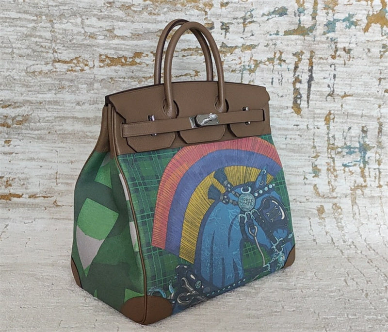  Sophisticated everyday bag carried on shoulder 10
