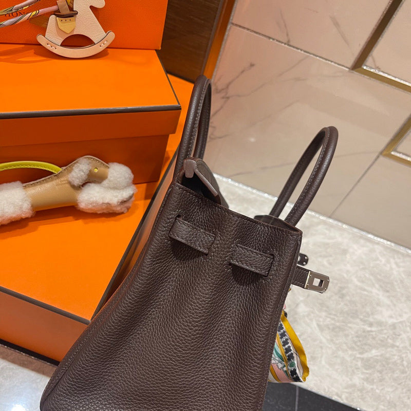 Interior view of classic premium bag