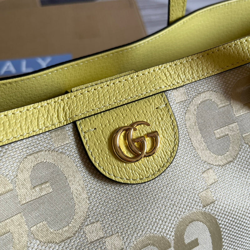 Handle and strap detail of classic everyday-luxe women's handbag – women's premium purse