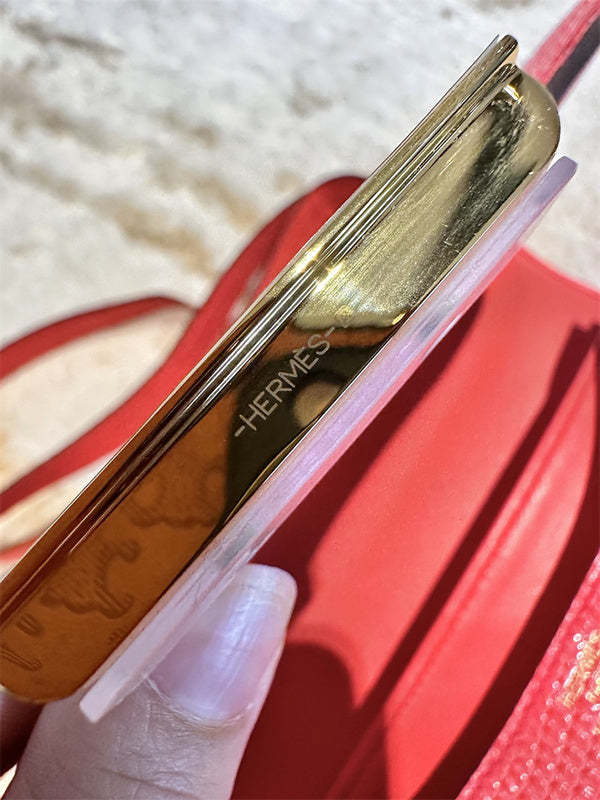  Timeless shoulder bag front view 7