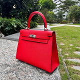 Streamlined handbag styled for everyday wear