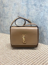 Premium Women's Crossbody Bag - Luxury Designer Fashion Accessory - NM3144