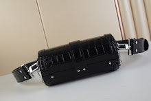Premium Women's Crossbody Bag - Luxury Designer Fashion Accessory - NM5151