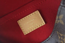 Luxury Monogram Shoulder Bag - Women's Elegant Designer Fashion - NM4252