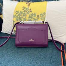 Luxury Signature Top Handle Bag - Elegant Women's Designer Handbag - NM2789