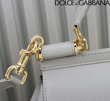Luxury Iconic Crossbody Bag - Women's Elegant Designer Fashion - NM6988