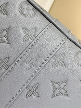 Luxury Signature Top Handle Bag - Elegant Women's Designer Handbag - NM4753