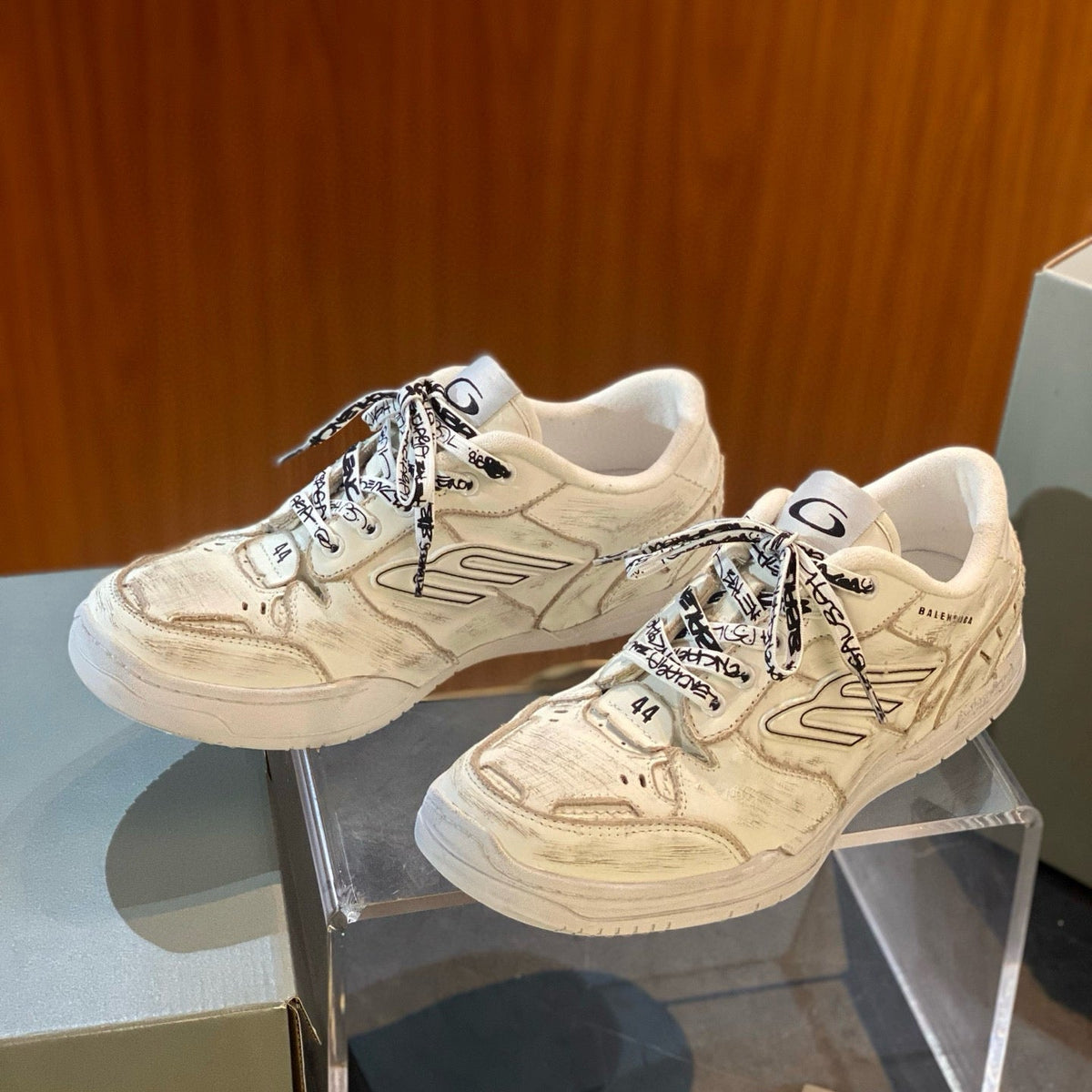 Shoes? Bal Hamptons Sneakers Premium Designer Casual Shoes