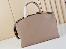 Premium Heritage Tote Bag - Elegant Women's Luxury Designer Style - NM4868
