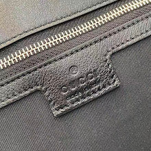 Luxury Signature Top Handle Bag - Elegant Women's Designer Handbag - NM3934