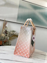 Designer Iconic Shoulder Bag - Luxury Women's Premium Fashion - NM5228