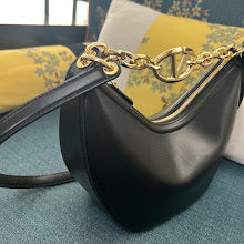 Chic Women's Crossbody Handbag - Luxury Premium Designer Style - NM2896