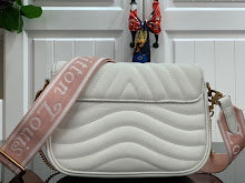 Chic Women's Designer Tote - Luxury Premium Handbag Style - NM4148