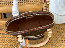 Premium Signature Crossbody - Chic Women's Luxury Designer Bag - NM4720