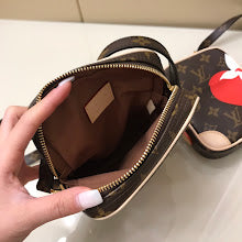 Luxury Signature Top Handle Bag - Elegant Women's Designer Handbag - NM5433